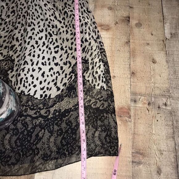 Charlotte Russe leopard dress - Picture 7 of 9